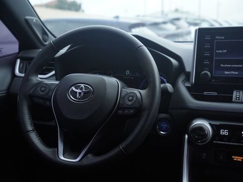 Used 2021 Toyota RAV4 XSE AWD/4WD image 29