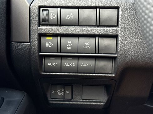 New 2025 Toyota Tacoma TRD Off-Road image 17