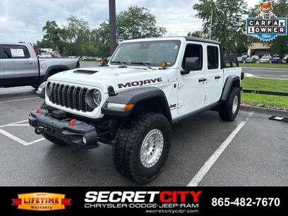Used 2025 Jeep Gladiator Mojave w/ Convenience Group