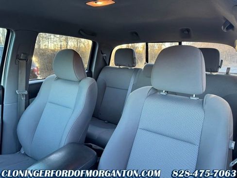 Used 2015 Toyota Tacoma PreRunner image 21