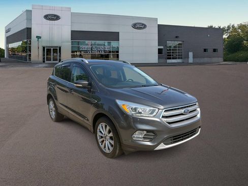Used 2017 Ford Escape Titanium FWD image 2
