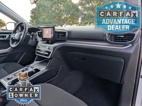 Used 2024 Ford Explorer XLT AWD/4WD image 22