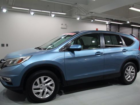 Used 2016 Honda CR-V EX image 3