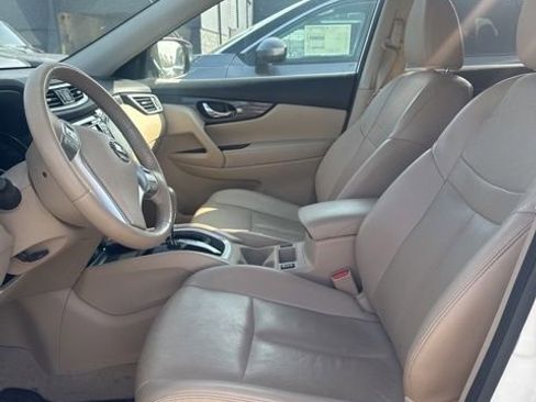 Used 2015 Nissan Rogue SL FWD image 9