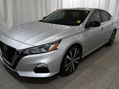 Used 2022 Nissan Altima 2.5 SR image 16