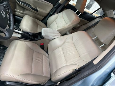 Used 2013 Honda Civic Hybrid Sedan image 15