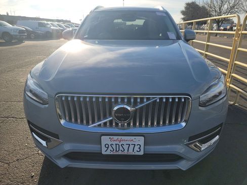 Used 2025 Volvo XC90 B5 Plus w/ Protection Package Premier AWD/4WD image 2