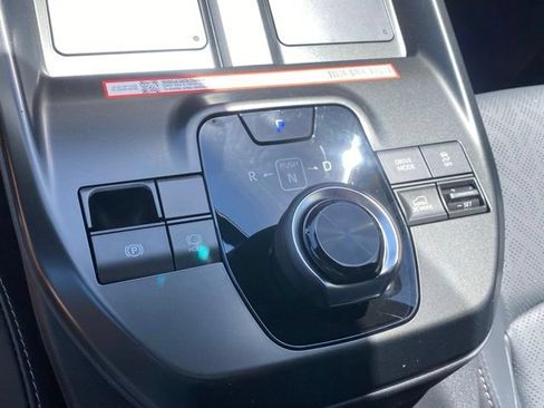 New 2026 Subaru Solterra AWD/4WD image 13