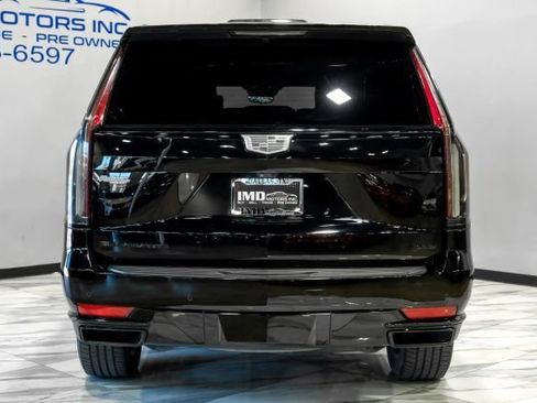 Used 2022 Cadillac Escalade ESV Sport Platinum w/ Heavy-Duty Trailer Package AWD/4WD image 15