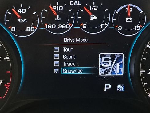 Used 2017 Chevrolet Camaro SS image 11