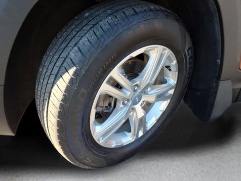 Used 2019 GMC Terrain SLE w/ Driver Convenience Package AWD/4WD image 9