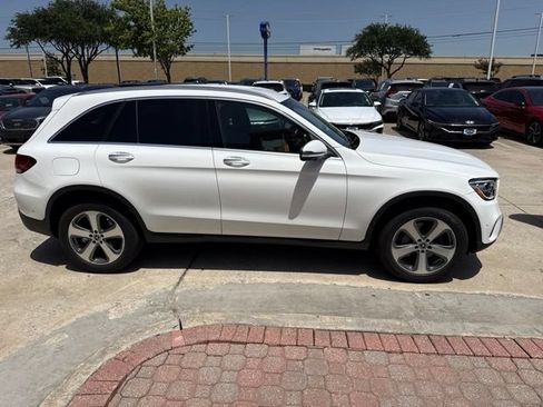 Used 2022 Mercedes-Benz GLC 300 image 5