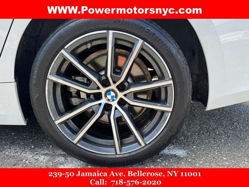 Used 2019 BMW 330i xDrive Sedan w/ Driving Assistance Package AWD/4WD image 17