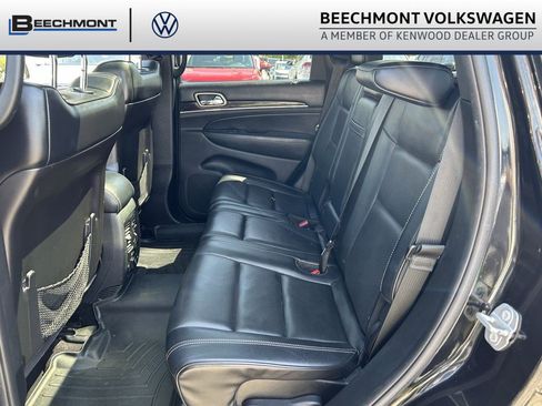 Used 2016 Jeep Grand Cherokee Overland AWD/4WD image 25