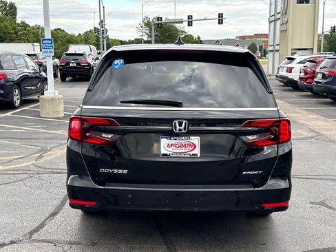 Certified 2023 Honda Odyssey Sport image 10