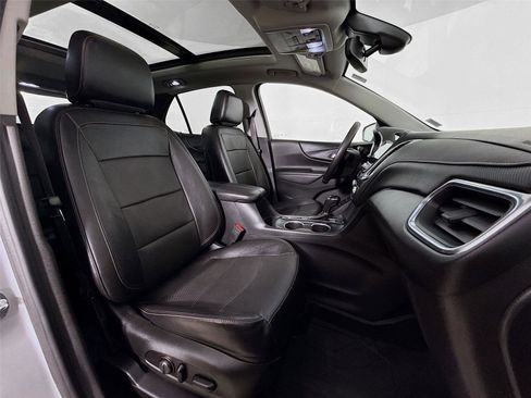 Used 2021 Chevrolet Equinox Premier image 30