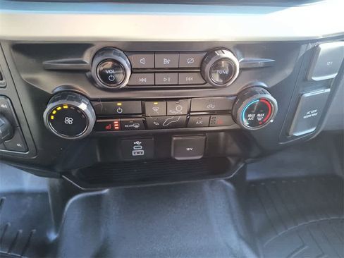 Used 2024 Ford F250 XLT w/ Black Appearance Package image 20