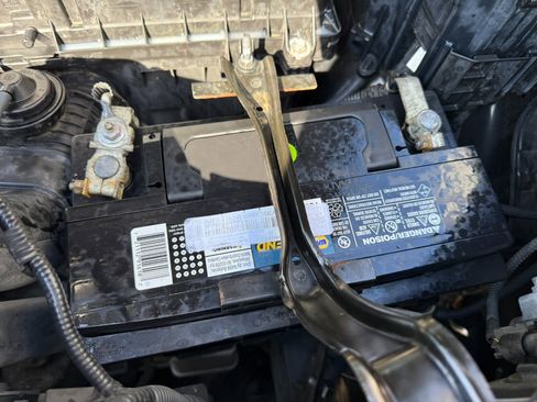 Used 2013 Toyota Highlander Plus image 23