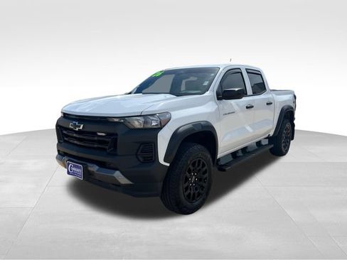 Used 2026 Chevrolet Colorado Trail Boss AWD/4WD image 1
