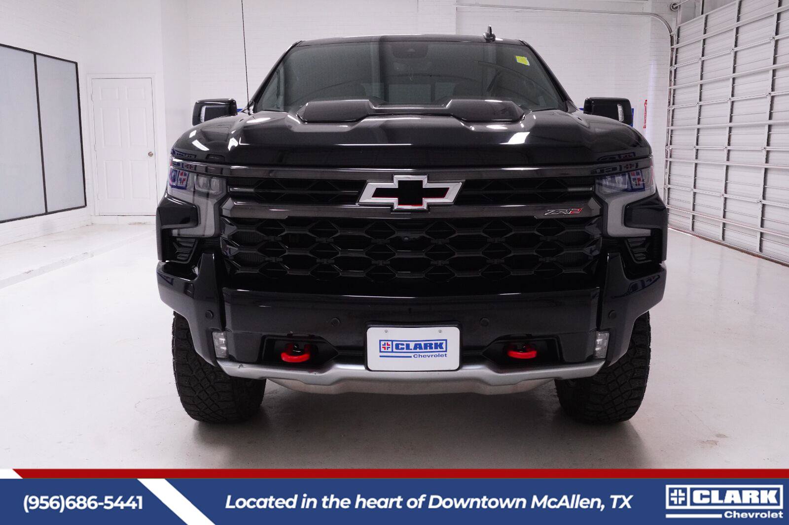 Used 2025 Chevrolet Silverado 1500 ZR2 w/ Technology Package AWD/4WD image 3