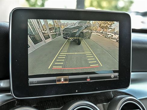 Used 2018 Mercedes-Benz C 300 4MATIC Sedan image 19