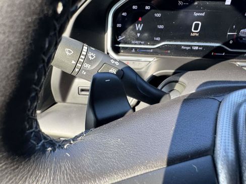 Used 2020 GMC Sierra 1500 Denali w/ Denali Ultimate Package AWD/4WD image 39