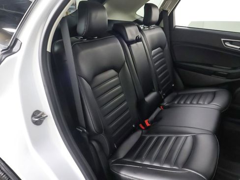 Used 2024 Ford Edge SEL AWD/4WD image 30