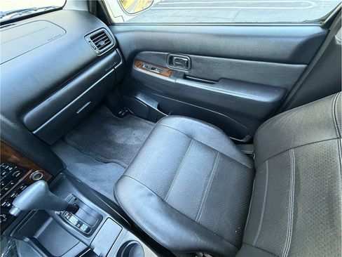 Used 2002 Nissan Pathfinder 4WD w/ (LTH) Leather Pkg image 12