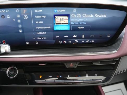 Used 2025 Buick Envision Sport Touring image 26