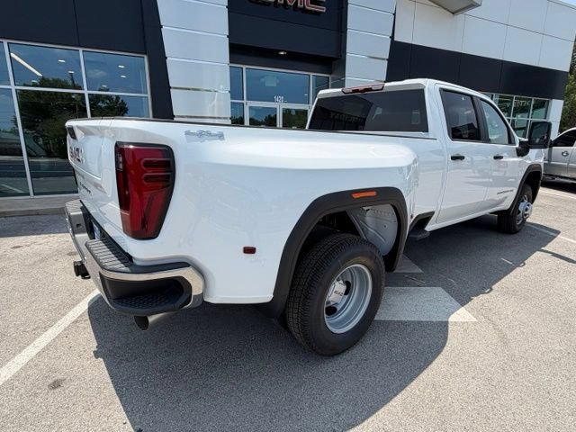 New 2026 GMC Sierra 3500 Pro w/ 1SA Pro Safety Plus Package AWD/4WD image 21
