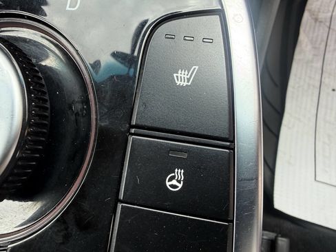 Used 2021 Kia Niro EX w/ Cold Weather Package FWD image 21