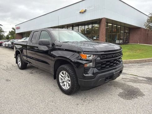 Used 2023 Chevrolet Silverado 1500 W/T w/ WT Value Package AWD/4WD image 1