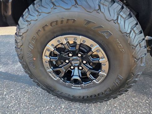 Used 2024 Ford Bronco Raptor w/ Interior Carbon Fiber Pack 6 AWD/4WD image 8