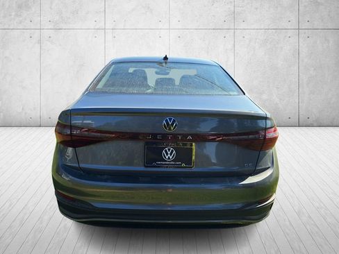 New 2026 Volkswagen Jetta SE image 4