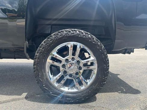 Used 2019 Chevrolet Silverado 2500 High Country w/ Duramax Plus Package AWD/4WD image 4