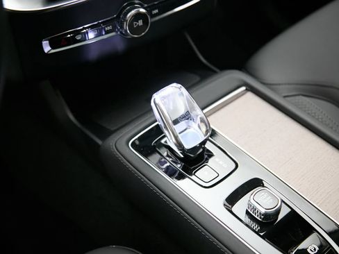 New 2026 Volvo XC90 B6 Plus AWD/4WD image 18