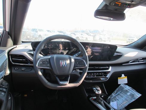 New 2026 Buick Envista Avenir image 14