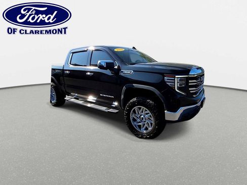 Used 2024 GMC Sierra 1500 SLT w/ SLT Convenience Package AWD/4WD image 2