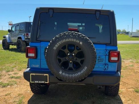 Used 2022 Jeep Wrangler Sport AWD/4WD image 6