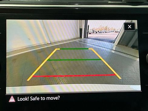 Used 2021 Volkswagen Tiguan SE R-Line image 12