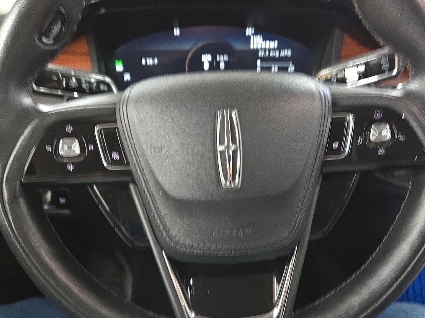 Used 2024 Lincoln Aviator Reserve AWD/4WD image 9
