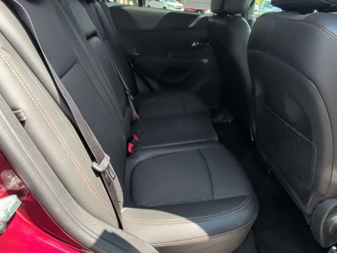 Used 2017 Chevrolet Trax LT w/ LT Convenience Package FWD image 27