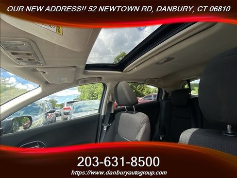 Used 2018 Honda HR-V EX image 15