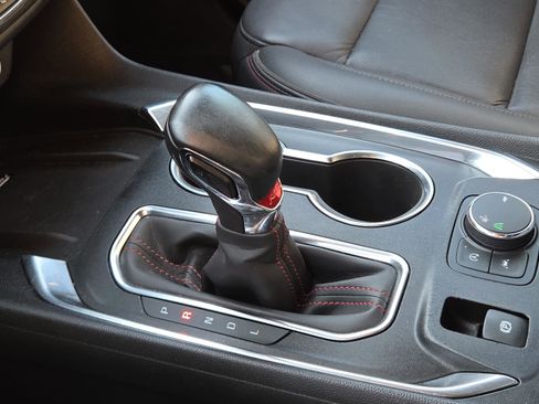 Used 2023 Chevrolet Traverse RS w/ LPO, Floor Liner Package image 26