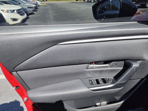 Used 2024 MAZDA CX-50 AWD 2.5 S w/ Preferred Package image 18