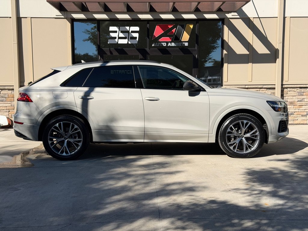 Used 2023 Audi Q8 Premium w/ Convenience Package AWD/4WD image 2