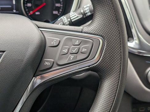 Used 2024 Chevrolet Equinox LS w/ LS Convenience Package FWD image 26