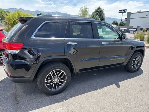 Used 2018 Jeep Grand Cherokee Limited AWD/4WD image 4