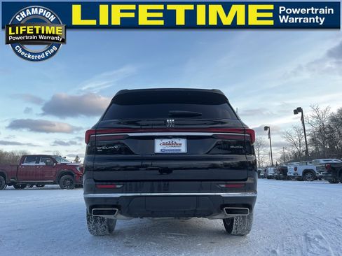 Used 2025 Buick Enclave Preferred image 9