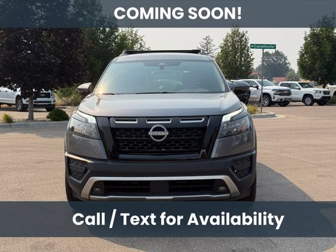 Used 2023 Nissan Pathfinder Rock Creek AWD/4WD image 2